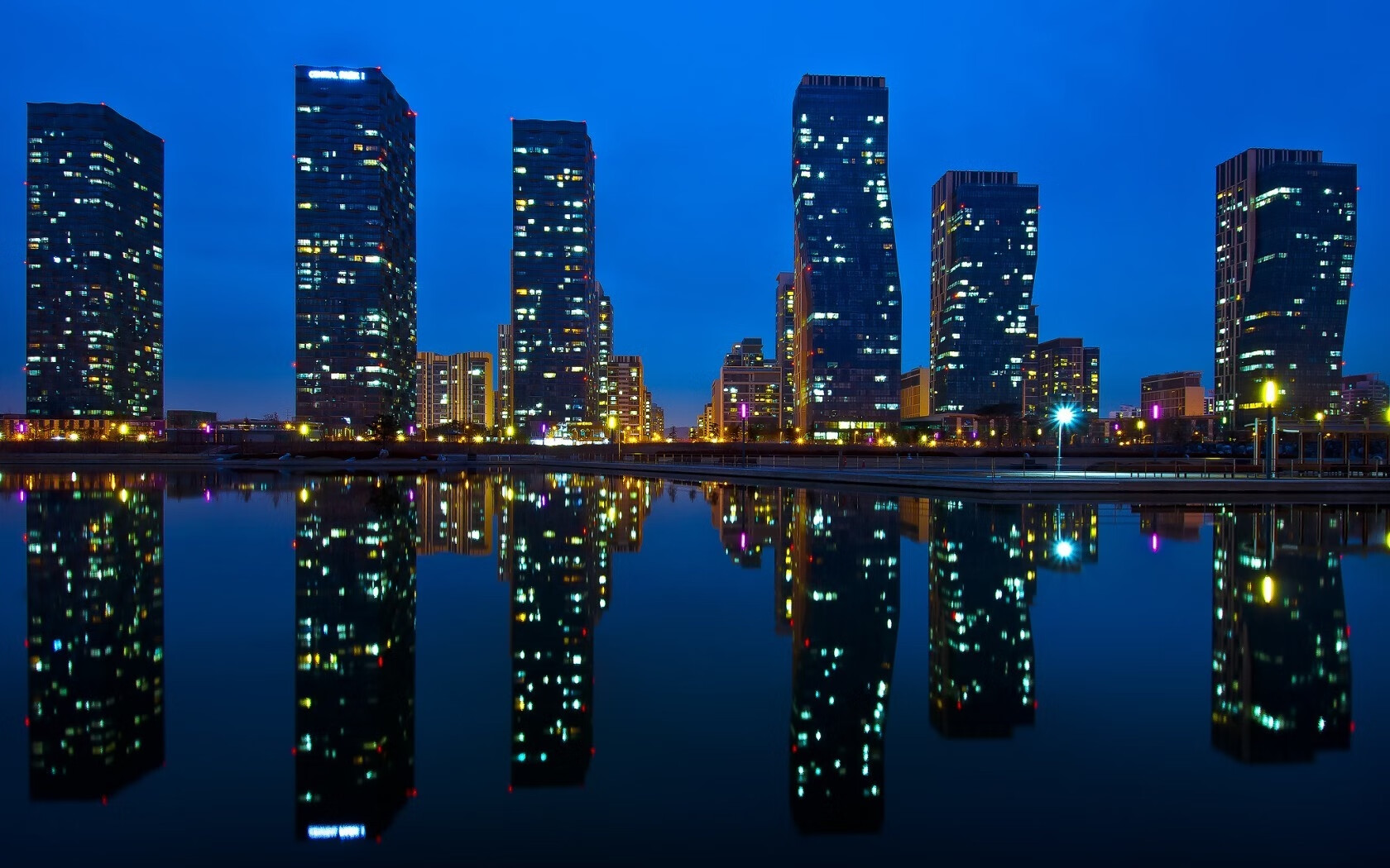 爱游戏智能体验-_凯尔特人攻防两端均衡，豪取连胜_，凯尔特人防守悍将