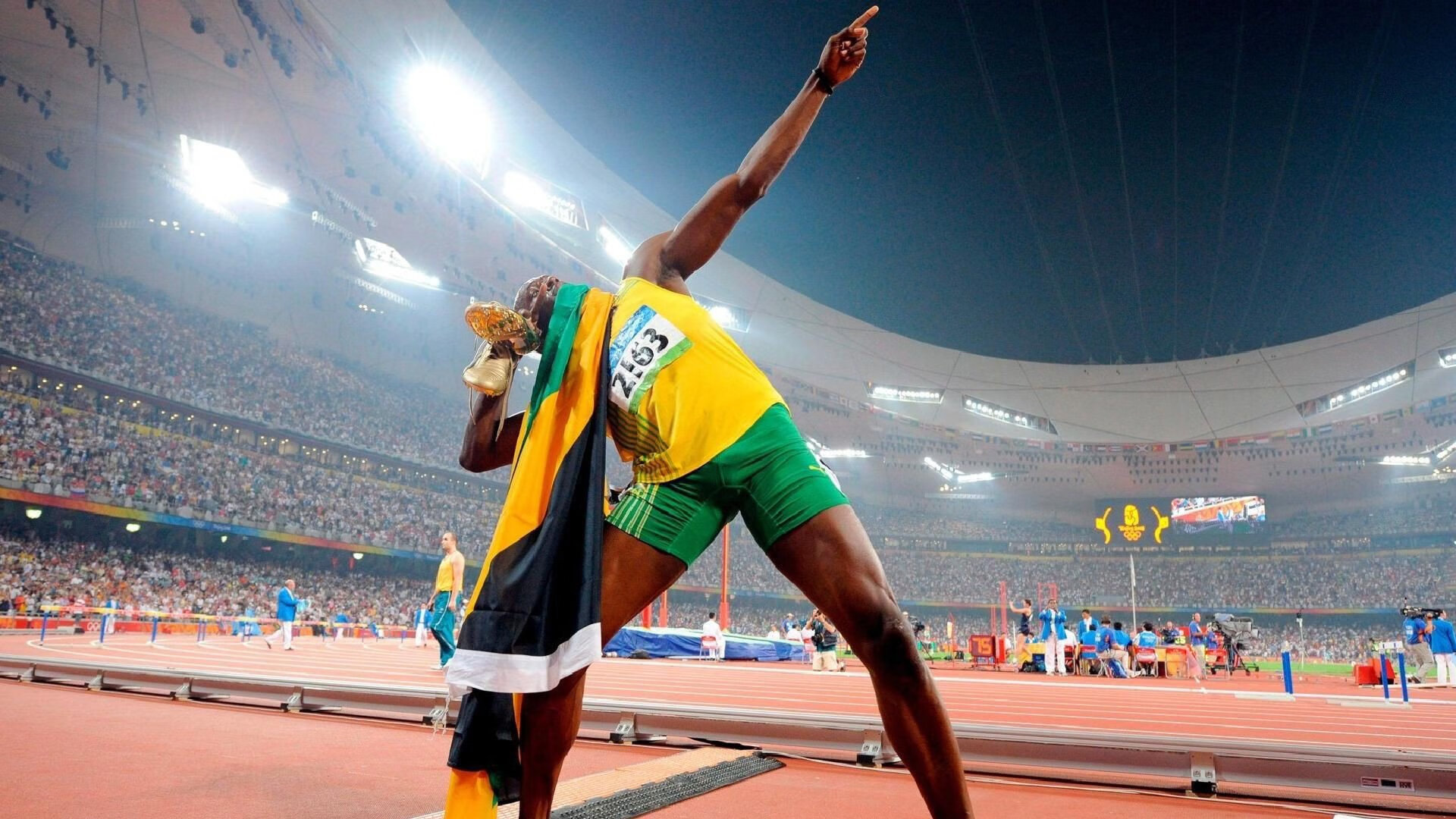 南非羚羊队的快速反击：每一次抢断和反击都如闪电般迅猛，北非大羚羊